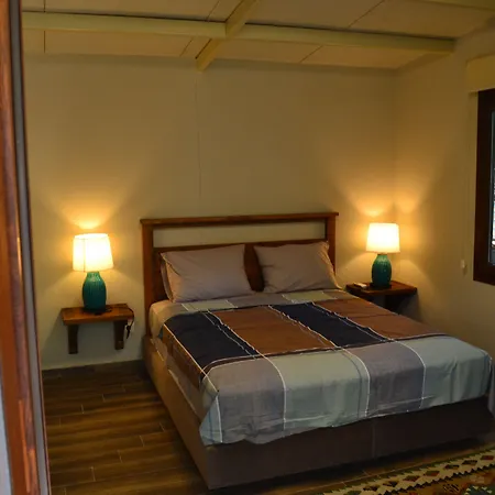 Assos Batik Iskele Oda ve Kahvaltı