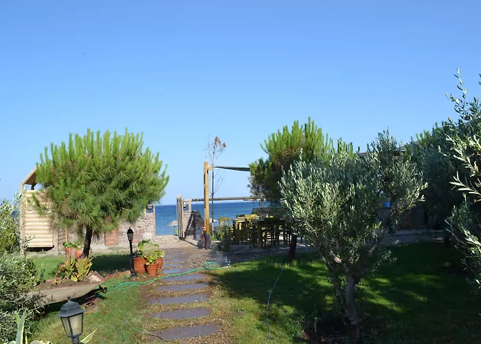 Bed & Breakfast Assos Batik Iskele *