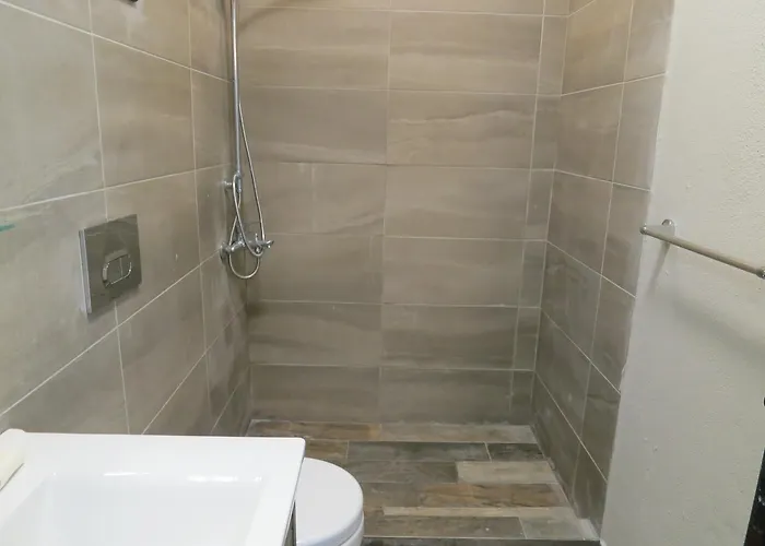 Bed & Breakfast Assos Batik Iskele *